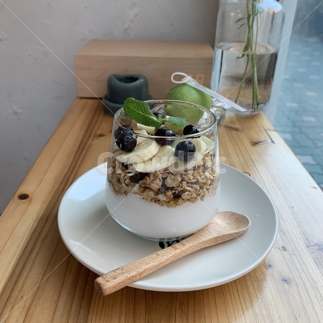 요거트,아침,수저,그릇,컵,음식,식재료,요리,food,cook,meal,dishes,food reserves
