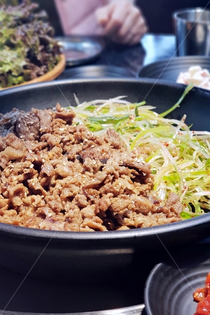 고기,음식,푸드,반찬,상추,점심,food,먹방,런치,제육볶음,파채,딜리셔스,meal,lunch,식사,음식,식재료,요리,food,cook,meal,dishes,food reserves,육류,고기,meat,한식,한국음식,한국요리,korean food,korean dishes,korean meal,korean cook