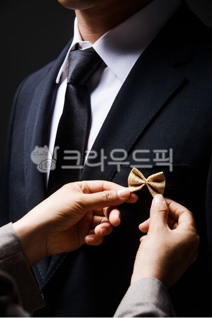 heartbreak,Consciousness,death,Its a loss,mourning,sadness,life,Black color,funeral,Burlap ribbon,black ribbon,burlap,black tie