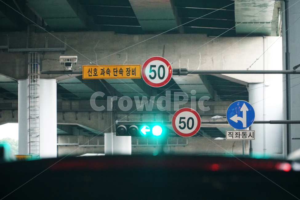 50,50km,50키로,단속,장비,신호,신호과속,과속장비,카메라,단속카메라,신호과속장비,신호과속단속장비,속도,속도제한,과속,직좌동시,직좌,신호등,파란불,파란등,초록불,초록등,교각,교량,다리,고속도로,외곽순환,외곽순환도로,서울외곽순환고속,의왕,의왕시,계원디자인대학,계원대,계대,교통,교통법규,신호준수,greenlight,trafficlights,signallight,crackdown,speedlimit,expressway,교통,교통수단,traffic,transportation