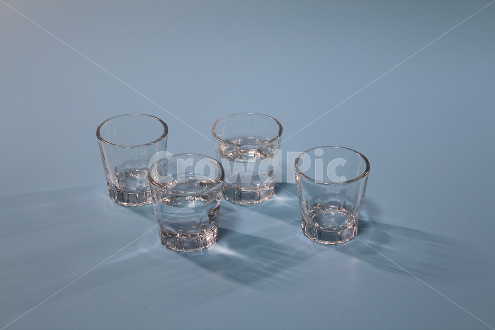 술,술잔,소주,알콜,음주,건배,음료,잔,술,주류,alcohol,사물,물건,오브젝트,thing,object,matter