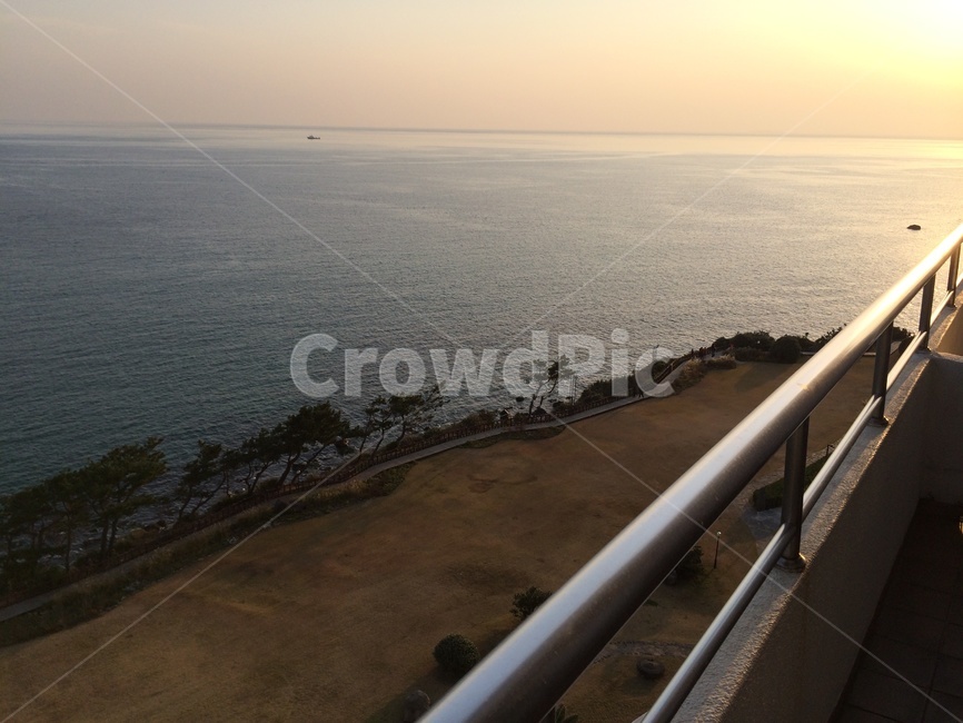 난간,바다,노을,sea,빛