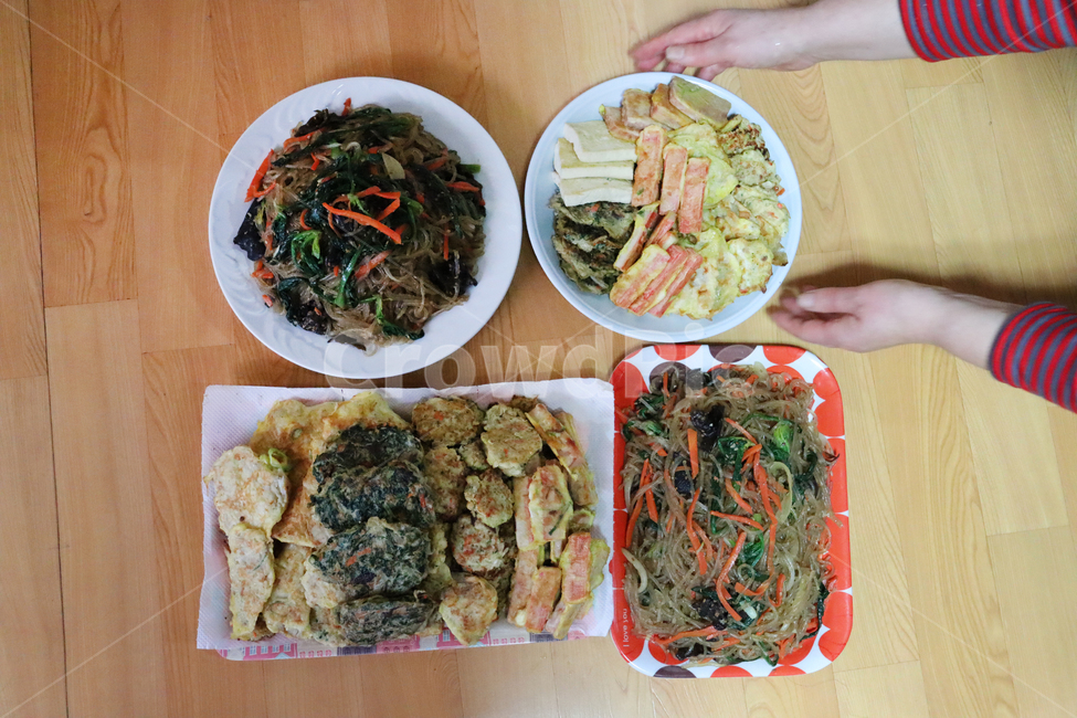 명절음식,명절상차림,전,부침개,잡채,추석,설,설날,음식,한국전통,한국문화,korean traditional,korean culture,음식,식재료,요리,food,cook,meal,dishes,food reserves