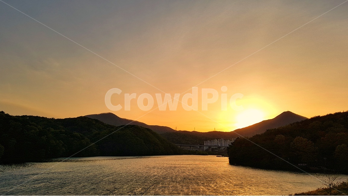 노을,sunset,해질녘,하늘,구름,sky,cloud,자연,풍경,nature,landscape,outdoors,옥외,sunlight,햇빛,dawn,새벽,red sky,붉은 하늘,일몰,dusk,황혼