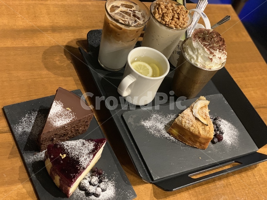 카페,cafe,커피,coffee,아메리카노,americano,라떼,latte,후식,디저트,감성,케이크,빵,cake,bakery,커피,카페,coffee,cafe