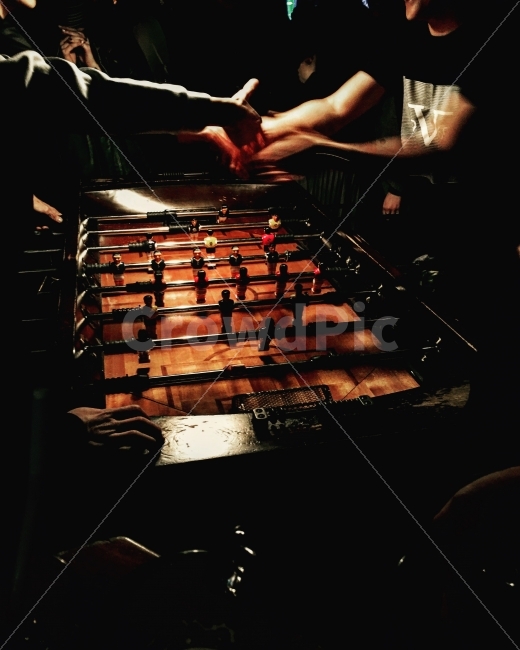 악수,파티,테이블싸커,tablesoccer,놀이,게임,사람,인물,인간,human,person,스포츠,레저,운동,sports,leisure,exercise,게임,오락,놀이,game,play