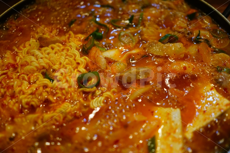 김치찌개,라면,두부,국물,음식,식사,한식,요리,조리,야채,양념,파,지글지글,보글보글,레시피,recipe,cook,noodle,meal,food,soup,vegetable,korea,한국,한국요리,한국적,한국적인,한국의,식당,버큼,얼큰한,얼큰하다,매운,맵다,이열치열,맛있다,맛있는,맛집,kimchi,음식,식재료,요리,food,cook,meal,dishes,food reserves,면류,면요리,noodles,한식,한국음식,한국요리,korean food,korean dishes,korean meal,korean cook