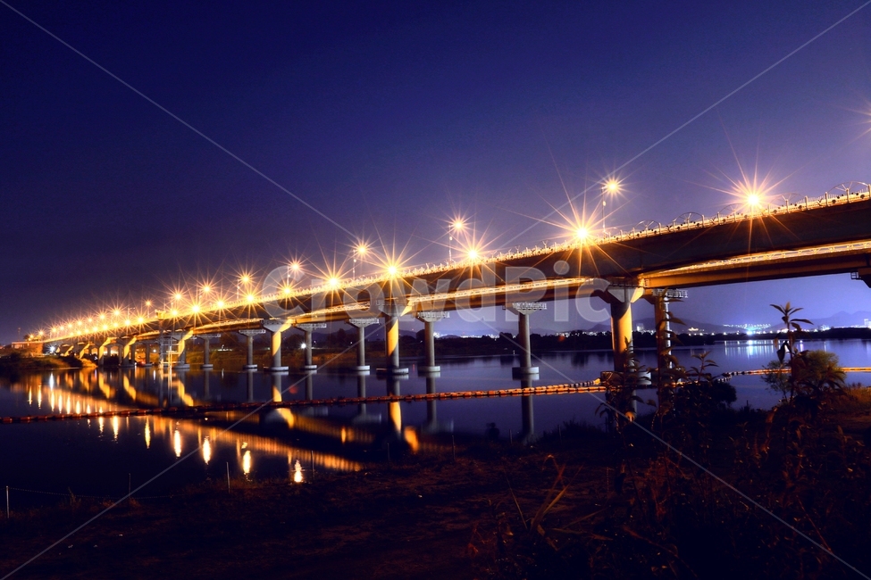 사문진,다리,도로,야경,장노출,야경,밤,풍경,nightscape,night,landscape,건축물,건물외관,exterior,building,structure,architecture,construction,road,freeway,고속 도로