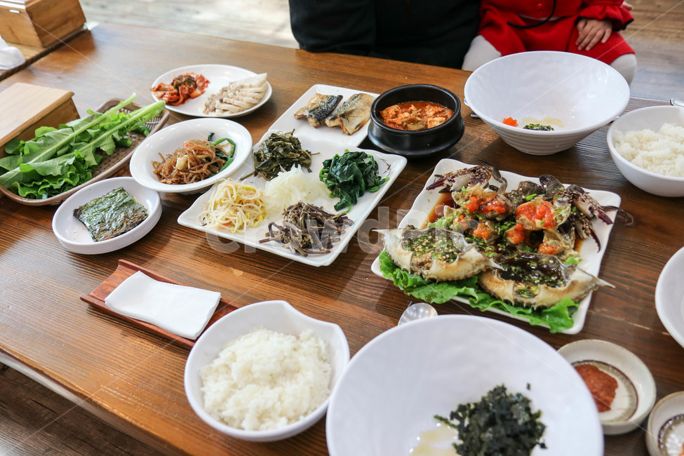 게장,한정식,한국밥상,게장정식,꽃게,꽃게장,간장게장,식사,한상,남도밥상,밥상,먹음직,맛있는,밥도둑,음식,식재료,요리,food,cook,meal,dishes,food reserves,한식,한국음식,한국요리,korean food,korean dishes,korean meal,korean cook