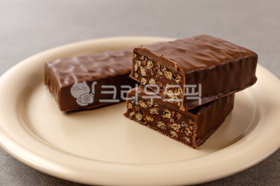 단백질바,프로틴바,단백질,프로틴,초코바,초콜릿,다이어트,간식,스낵,디저트,음식,식사,식품,식료품,재료,식재료,음식재료,클로즈업,달콤한,몸에좋은