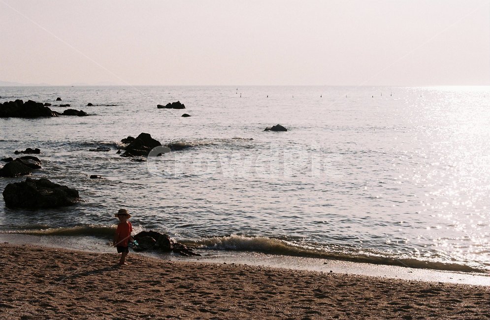 을왕리,바다,해수욕장,갈매기,바위,해변,인천,promontory,water,물,nature,자연,만,아기,아이,인간,human,sea,필름,film,자연,풍경,nature,landscape