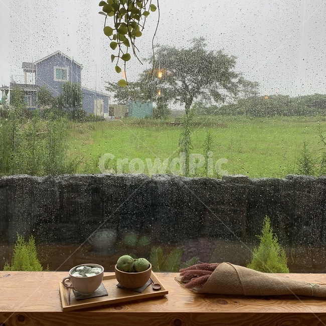 카페,커피,감성,일상,비,창문,풍경,커피,카페,coffee,cafe,비,비오는날,rain,rainy