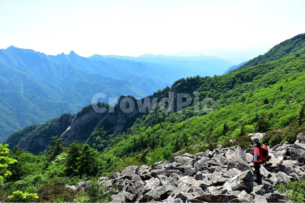설악산,풍경,국립공원,자연,명산,100대명산,nature,산,비경,landscape,서북능선,너덜지대,바위,자연,풍경,nature,landscape,한국자연풍경,한국자연경관,korea nature landscape,사람,인물,인간,human,person,여행,휴가,traveling,vacation,trip,rubble,파편,outdoors,옥외