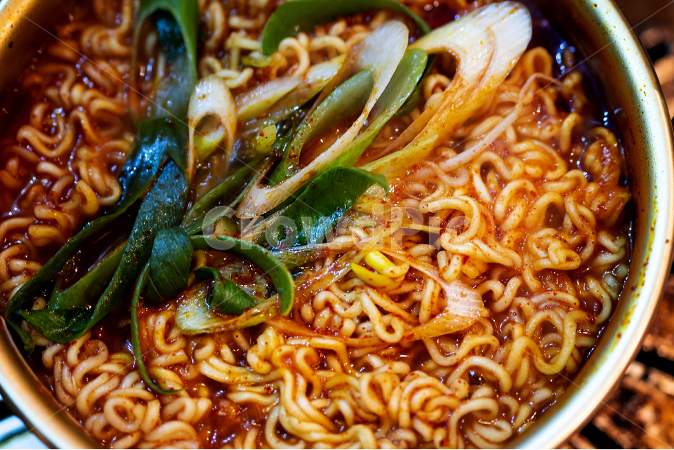 라면,속풀이,해장,대파,매운,안주,술안주,면발,쫄깃한,누들,얼큰한,맛있는,한국,음식,음식점,고깃집,고기,불판,음식,식재료,요리,food,cook,meal,dishes,food reserves,면류,면요리,noodles,한식,한국음식,한국요리,korean food,korean dishes,korean meal,korean cook