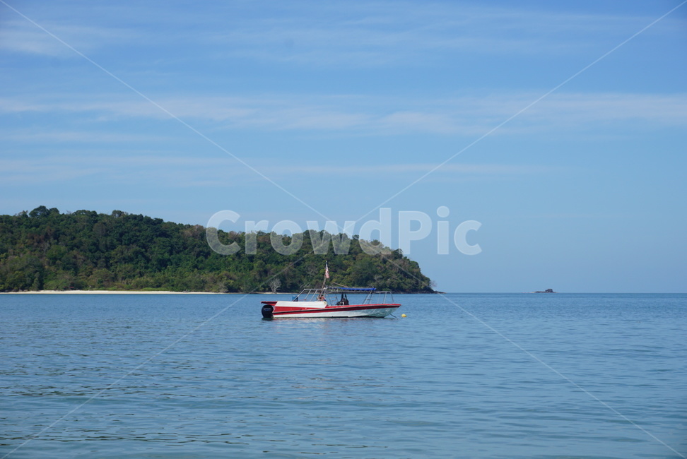 land,outdoors,나라,옥외,nature,자연,water,물,ocean,대양,sea,바다,shoreline,해안선,보트,coast,연안
