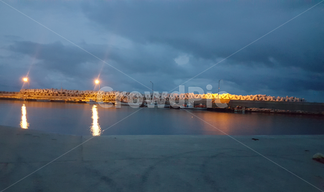 밤바다,바다,저녁바다,바다경치,바다가로등,자연,풍경,nature,landscape,야경,밤,nightscape,night,water,물,waterfront,워터 프론트