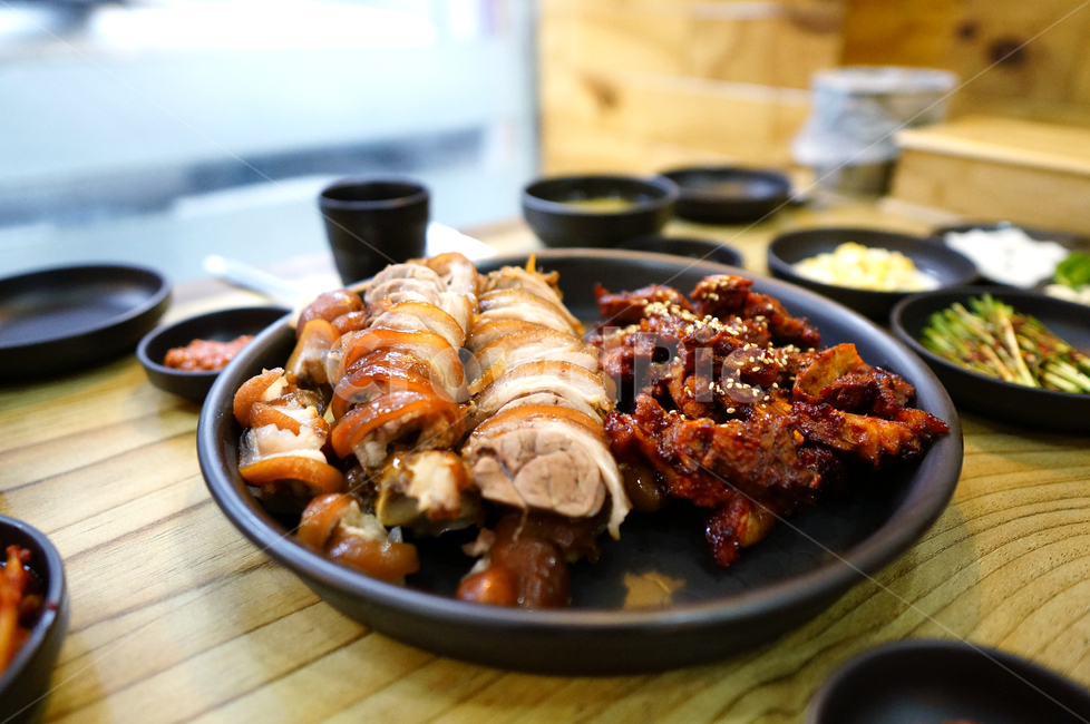 족발,양념족발,반반족발,왕족발,상차림,음식,식사,요리,food,meal,dish,음식,식재료,요리,food,cook,meal,dishes,food reserves