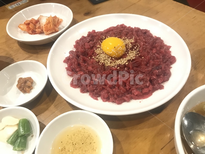 육회,밥,회,소고기,고기,음식,식재료,요리,food,cook,meal,dishes,food reserves,육류,고기,meat,한식,한국음식,한국요리,korean food,korean dishes,korean meal,korean cook