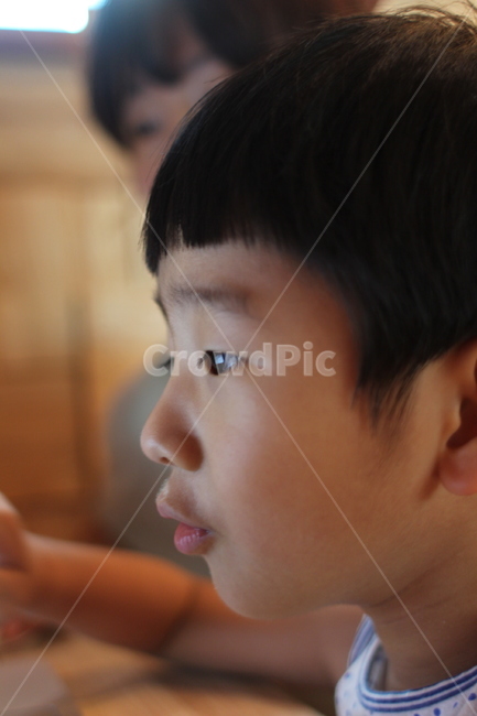 사람,아들,남자,귀여움,어린아이,사람,인물,인간,human,person,어린이,어린아이,child,children,kid