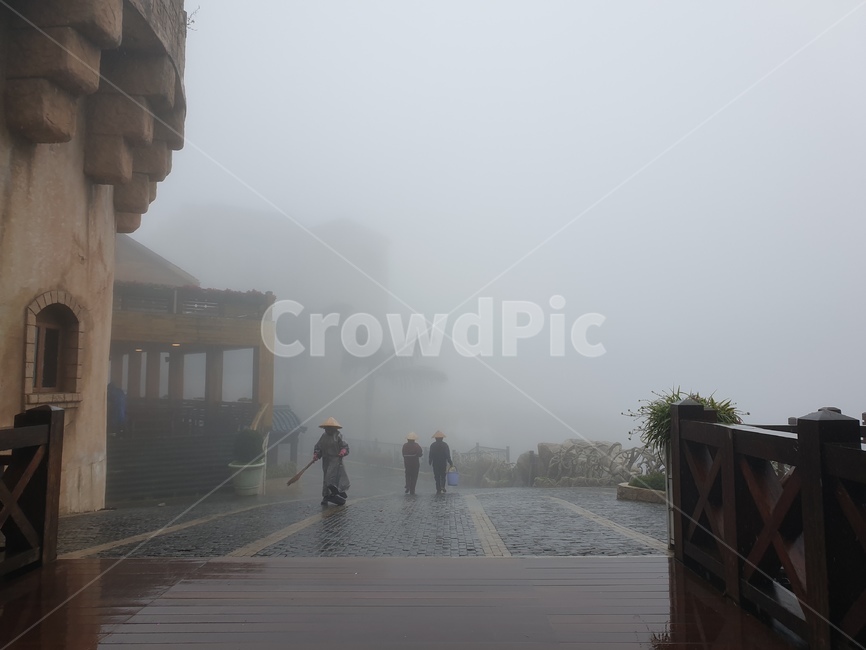 nature,안개,날씨,fog,사람,뒷모습,베트남사람,자연,weather,ポー工,vietnam,vietnampeoples