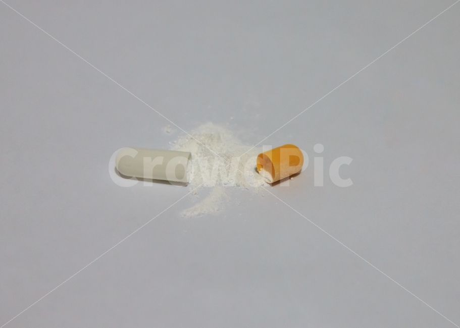 	알약,약,가루,캡슐,치료,치유,병,가루약,분말,의료,건강,질병,연출,연출사진,capsule,아픔,의학,약품,병원,보건,의료,의학,병원,medical,hospital,clinic,연출,컨셉,콘셉,direction,concept