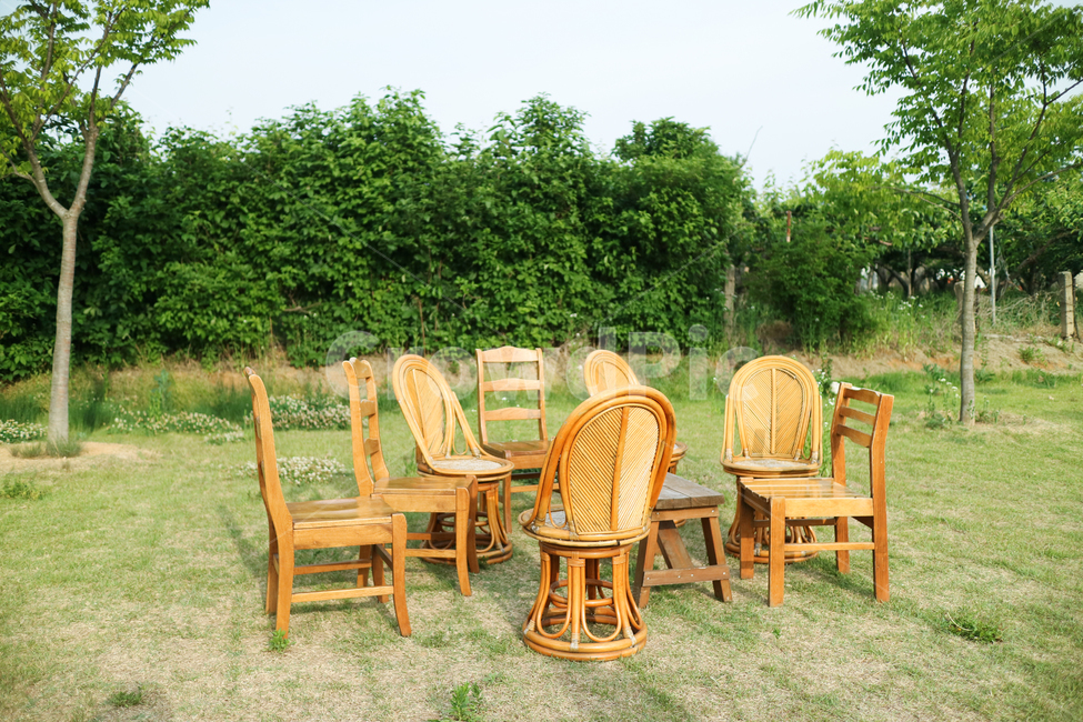 의자,테이블,나무의자,원목의자,야외테이블,table,chair,woodenchair,woodentable