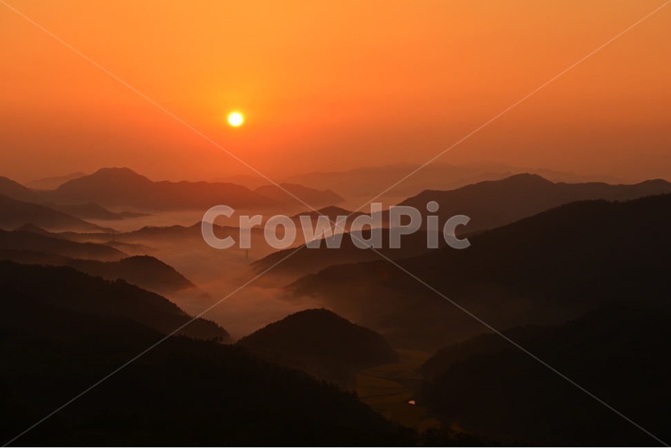 전남,영암,서광목장,활성산,서광목장일출,여명,해돋이,활성산일출,아침,sky,하늘,redsky,붉은하늘,dawn,새벽,nature,자연,mountainrange,산맥,mountain,산,outdoors,옥외,경치,경관,풍경,일출,자연,풍경,nature,landscape,한국자연풍경,한국자연경관,korea nature landscape