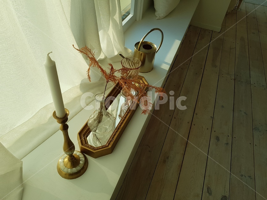 interiordesign,인테리어디자인,indoors,옥내,햇빛,장식,로맨틱한,romantic,wood,나무,촛대,초