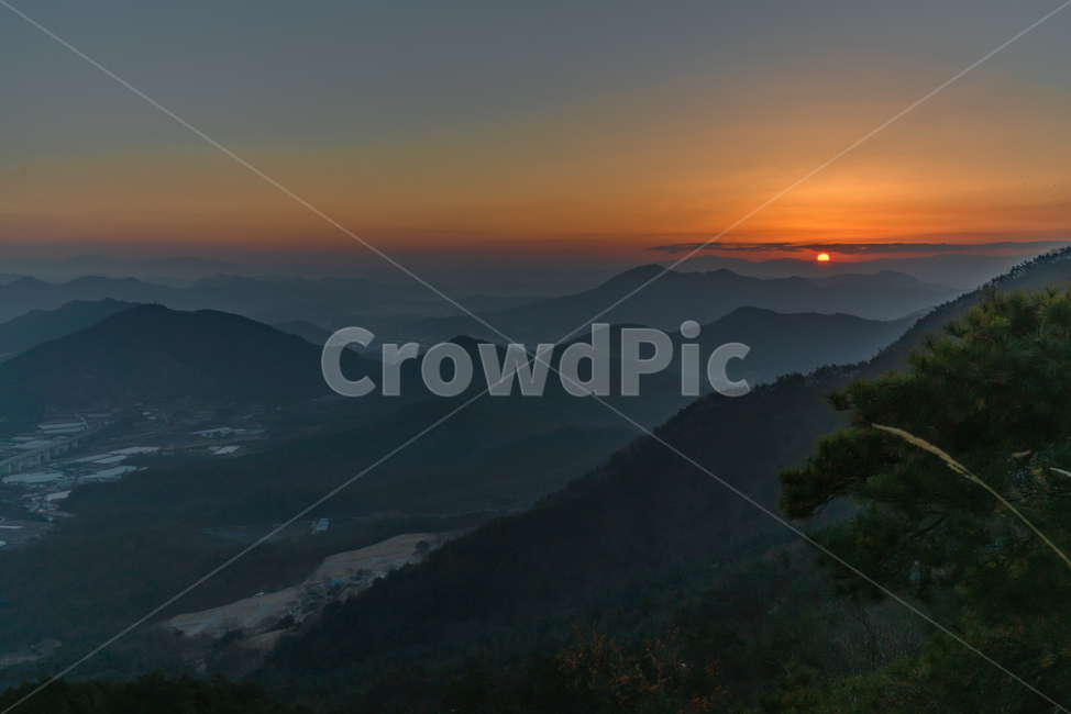 일출,명산,운해,장령산,태양,자연,풍경,nature,landscape,한국자연풍경,한국자연경관,korea nature landscape,outdoors,옥외,mountain range,산맥,mountain,산