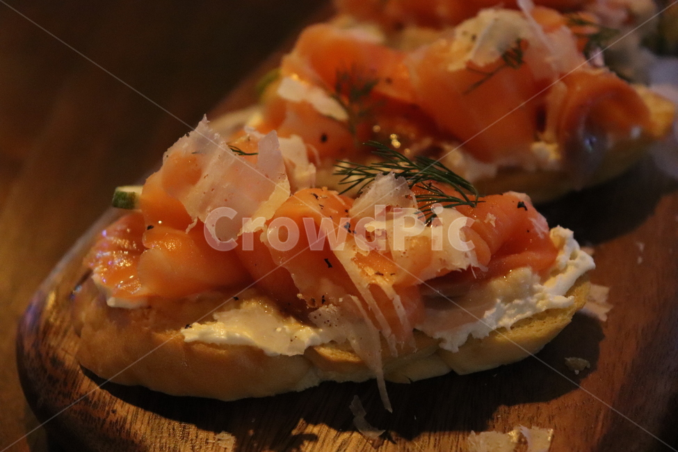 연어,부르게스타,food,핑거푸드,바게트,칵테일안주,연어음식,fingerfood,음식,식재료,요리,food,cook,meal,dishes,food reserves,양식,서양음식,서양요리,western food,western dishes,western meal,western cook