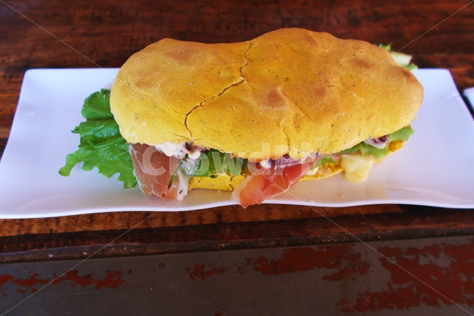 샌드위치,햄,버거,아침,점심,테이블,맛있다,meal,healthy,food,lettuce,green,bread,sandwich,delicious,breakfast,snack,lunch,vegetable,fresh,meat,dinner,slice,takeout,cooking,panini,eat,음식,요리,음식,식재료,요리,food,cook,meal,dishes,food reserves