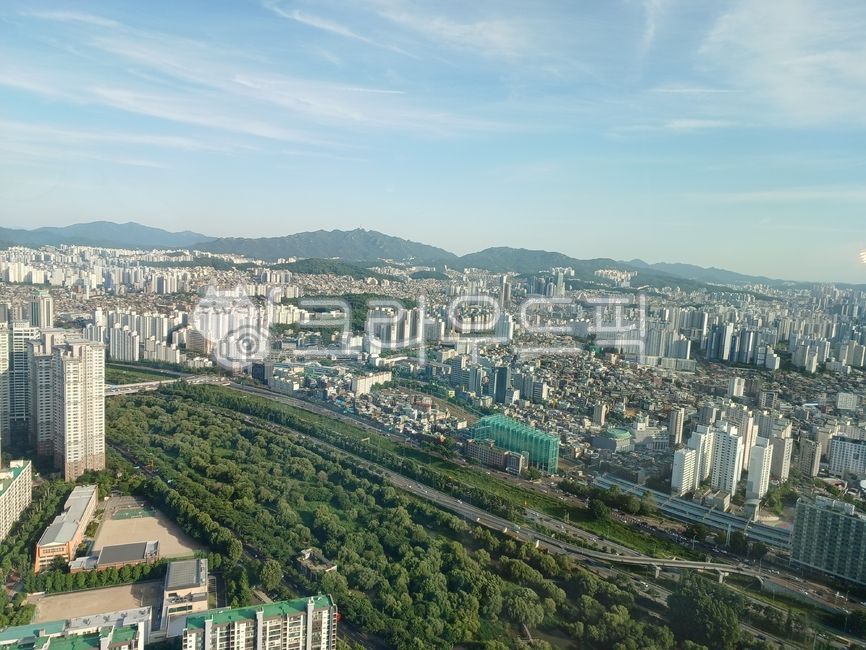 blue sky,city,building,Observatory,cloud,Clear weather,sight,cityscape,sky,building forest,city view,Apartment village,densely packed apartments,clear,View,panorama,blue,Sky blue,Sunny