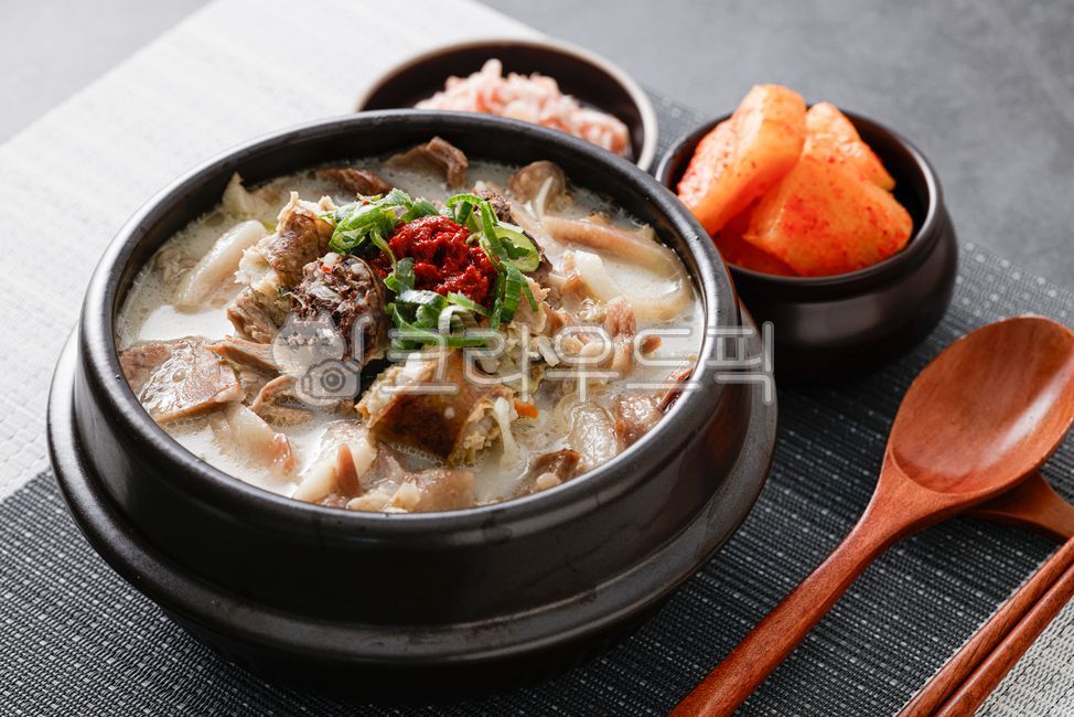 전통음식,순대,순대국,돼지고기,pork,음식,요리,식재료,맛있는,식사,한식,클로즈업,한국음식,접시,그릇,신선,food,cook,meal,delicious,plate,bowl,closeup,dish,koreanfood