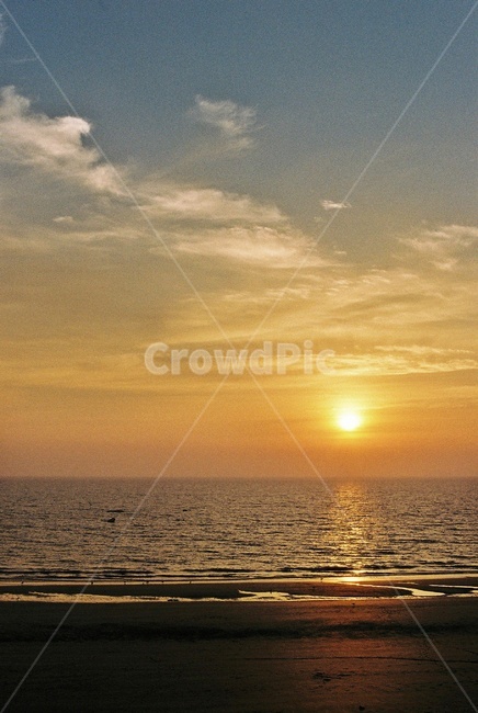 바닷가,석양,해변,노을,sunset,seaside,sky,붉은노을,자연,풍경,nature,landscape,해변,바다,beach,sea,sunlight,햇빛,outdoors,옥외,하늘