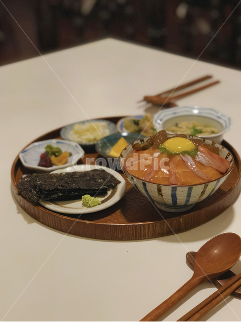 연어덮밥,덮밥,돈부리,사케동,일본가정식,김,계란,가정식,밥,이색음식,이국음식,일식,japanesefood,음식,식재료,요리,food,cook,meal,dishes,food reserves,일식,일본음식,일본요리,Japanese food,Japanese dishes,Japanese meal,Japanese cook