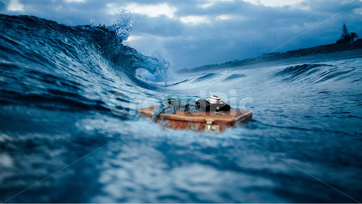 바다,파도,대양,카메라,가방,머플러,푸른바다,성난파도,합성,wave,sea,surf,water,ocean,blue,surfing,beach,nature,tropical,break,bigwave,oceanwave,bigwavesurfing,사진작가,포토그래퍼,photographer,감성,sensible,feeling