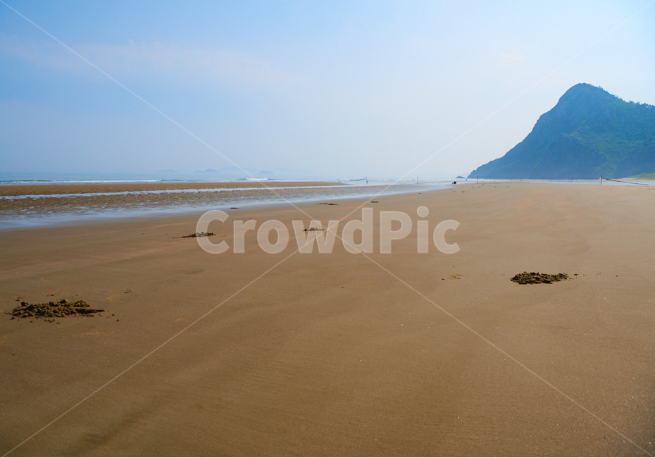 바닷가,모래사장,산,하늘,파란색,자연,풍경,nature,landscape,sand,모래,outdoors,옥외,soil,흙