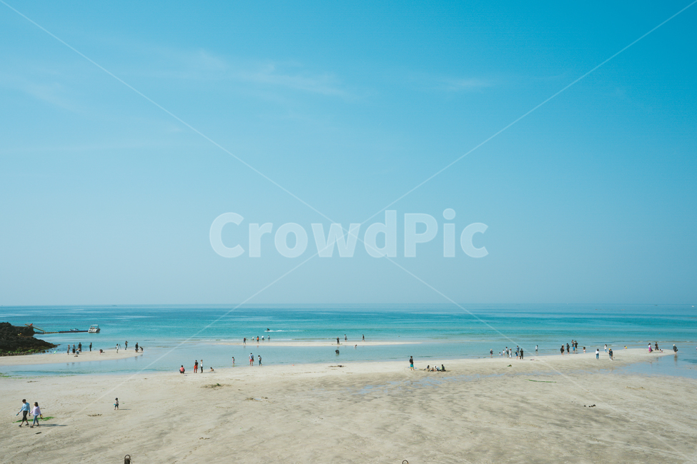 water,물,shoreline,해안선,sea,자연,nature,대양,ocean,outdoors,옥외,human,인간,바닷가,beach,사람,person,coast,연안