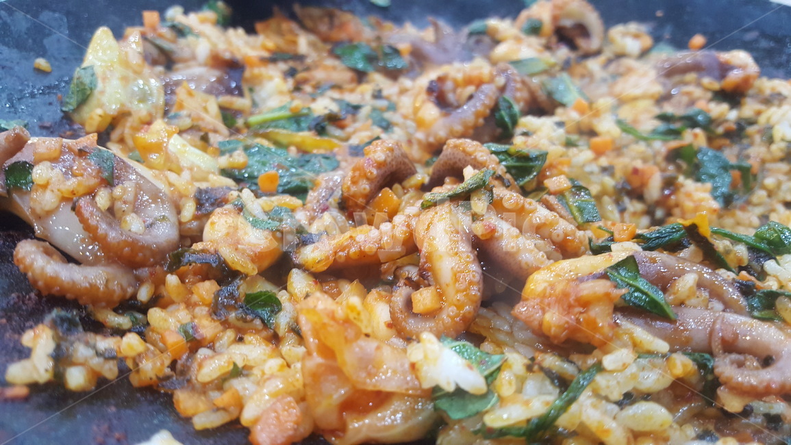 Teppan Fried Rice,Webfoot octopus,fried rice,stirfried dishes,Octopus dish,iron plate