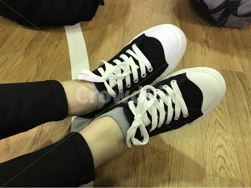 clothing,의류,shoe,구두,footwear,신발류,신발,캔버스,패션스타일,의상,fashion,style
