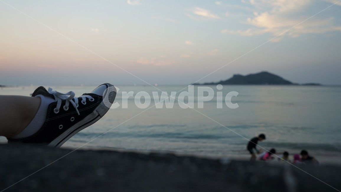 석양,낙조,바다,제주도,ocean,sunset,sun,sea,비양도,vacation,healing,relaxation,휴가,휴식,바닷가,해변,섬,수평선,sundown,seashore,beach,island,shoe,신발,금릉해변,여행,여름,summer,저녁,파도,감성,감성사진,feeling,여름바다,운동화,휴양지,해안,해변,바다,beach,sea