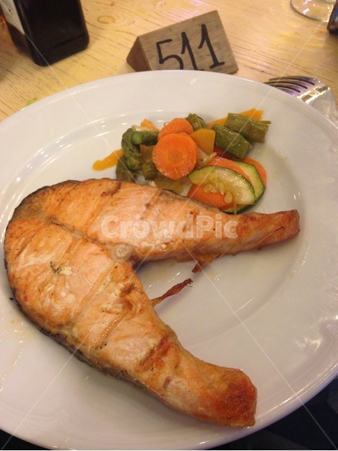 음식,푸드,연어,스테이크,양식,연어스테이크,음식,식재료,요리,food,cook,meal,dishes,food reserves,양식,서양음식,서양요리,western food,western dishes,western meal,western cook