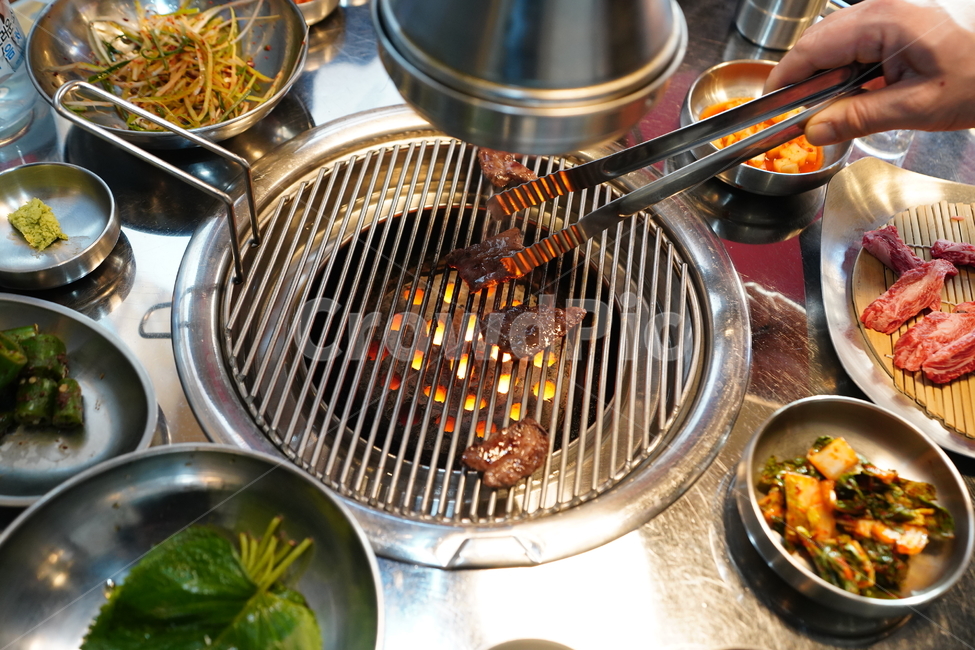 고기,한우,육류,육식,식사,먹방,술자리,안주,안주거리,구이,한식,소고기,먹거리,푸드,food,음식,음식,식재료,요리,food,cook,meal,dishes,food reserves,육류,고기,meat