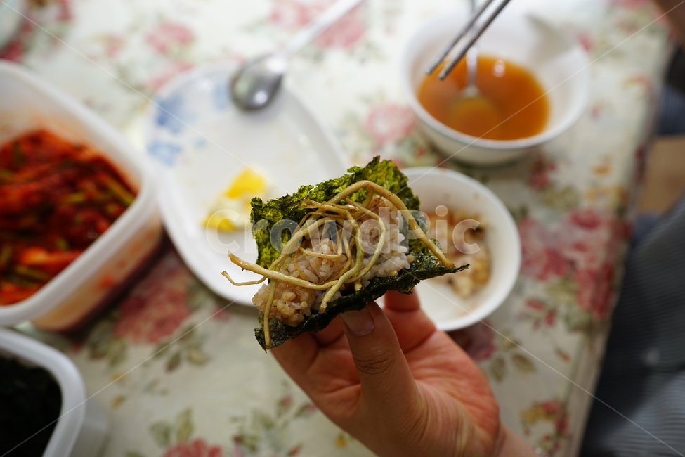 삼채,짱아찌,장아찌,반찬,집밥,식탁,삼채장아찌,밥도둑,음식,먹거리,찬,식사,식사시간,푸드,나물,사람,인물,인간,human,person,신체일부,몸,body,음식,식재료,요리,food,cook,meal,dishes,food reserves,한식,한국음식,한국요리,korean food,korean dishes,korean meal,korean cook