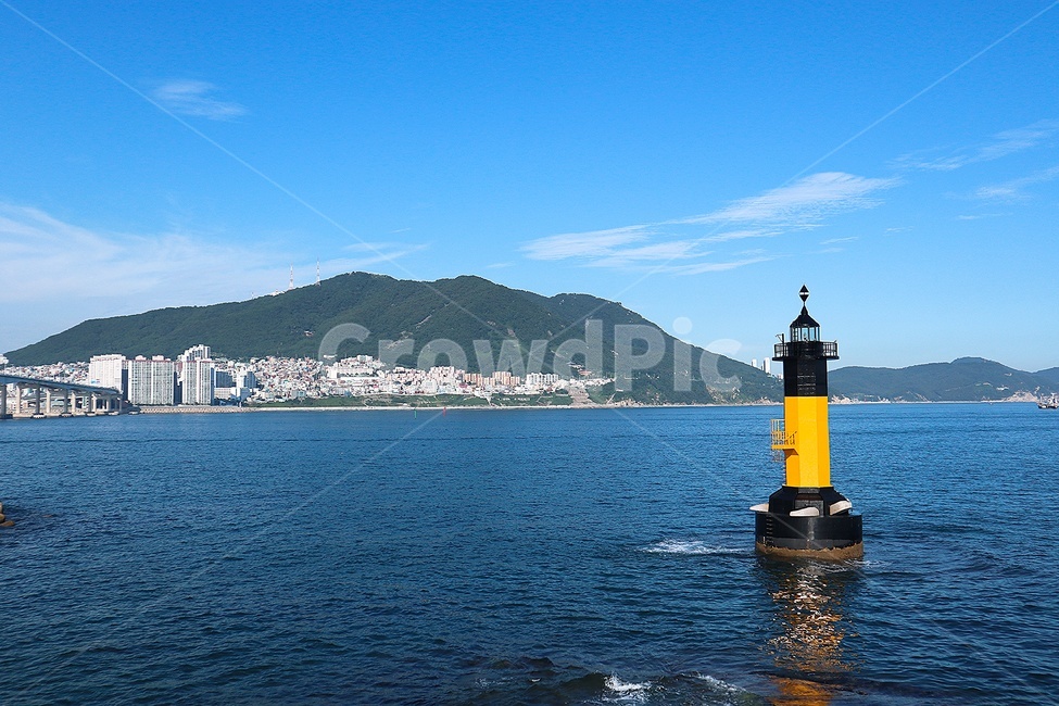 바다,등대,산,구름,하늘,푸른,자연,nature,등대,lighthouse