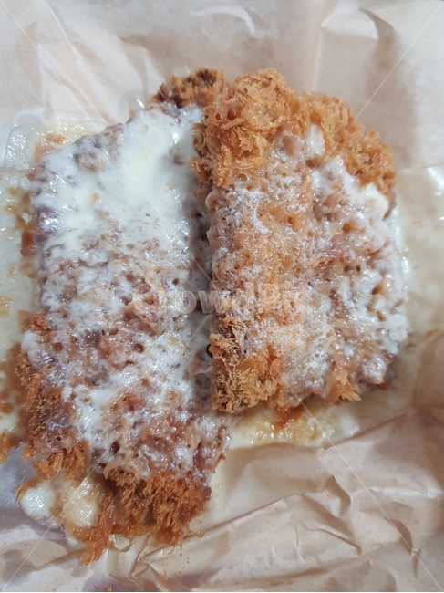돈까스,치즈,치즈돈까스,일식,고기