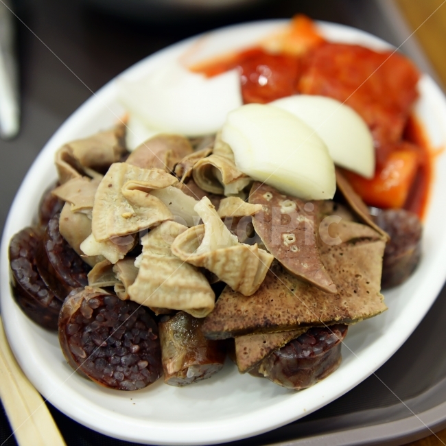 음식,푸드,food,고기,외식,pork,순대,간,허파,떡볶이,간식,snack,음식,식재료,요리,food,cook,meal,dishes,food reserves,육류,고기,meat,디저트,간식,후식,dessert,snack