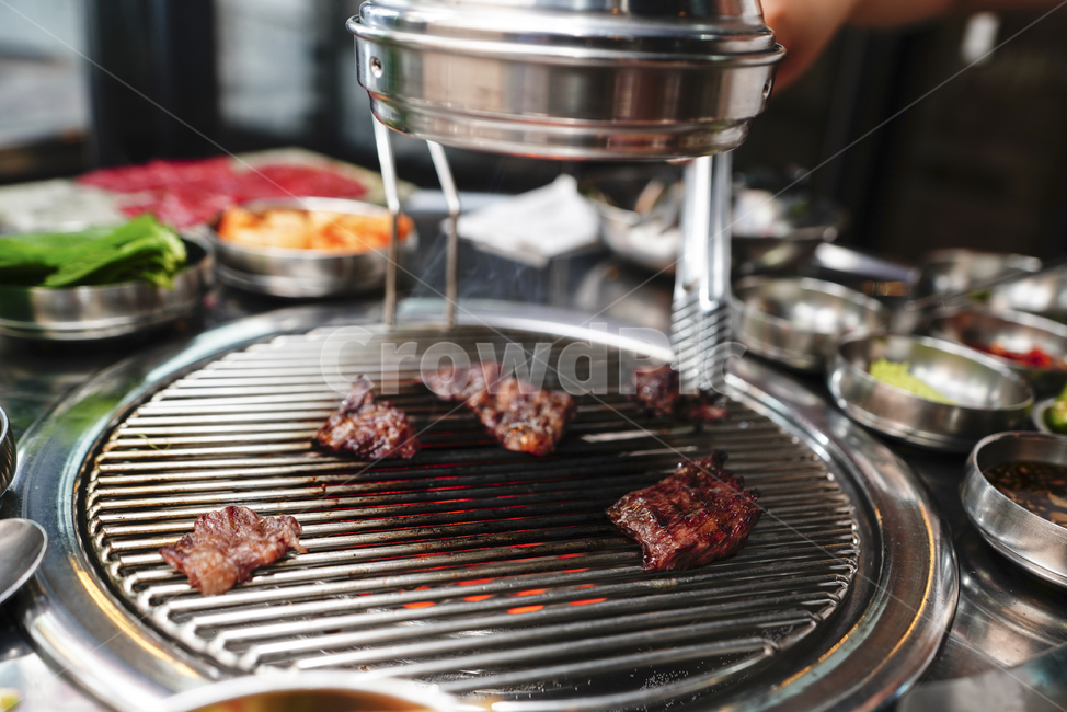 고기,한우,술안주,먹거리,식사,음식,푸드,불판,육식,한식,음식,식재료,요리,food,cook,meal,dishes,food reserves,육류,고기,meat,한식,한국음식,한국요리,korean food,korean dishes,korean meal,korean cook