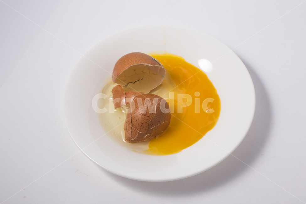 계란,달걀,깨진달걀,식재료,식품,노른자,흰자,날달걀,접시,단백질,음식,식재료,요리,food,cook,meal,dishes,food reserves