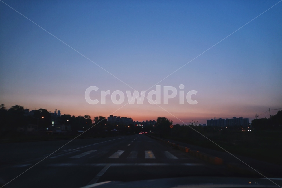 하늘,구름,노을,분위기,감성,황혼,도시,풍경,city,landscape,한국도시풍경,한국도시경관,korea cityscape,감성,sensible,feeling,asphalt,아스팔트,road,도로